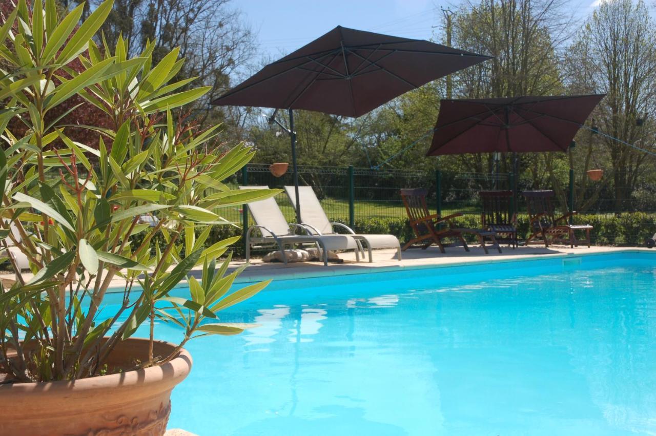 Le Logis Du Pressoir Self Catering Gites In Beautiful 18Th Century Estate In The Heart Of The Loire Valley With Heated Pool And Extensive Grounds. Les Bois-d'Anjou Extérieur photo