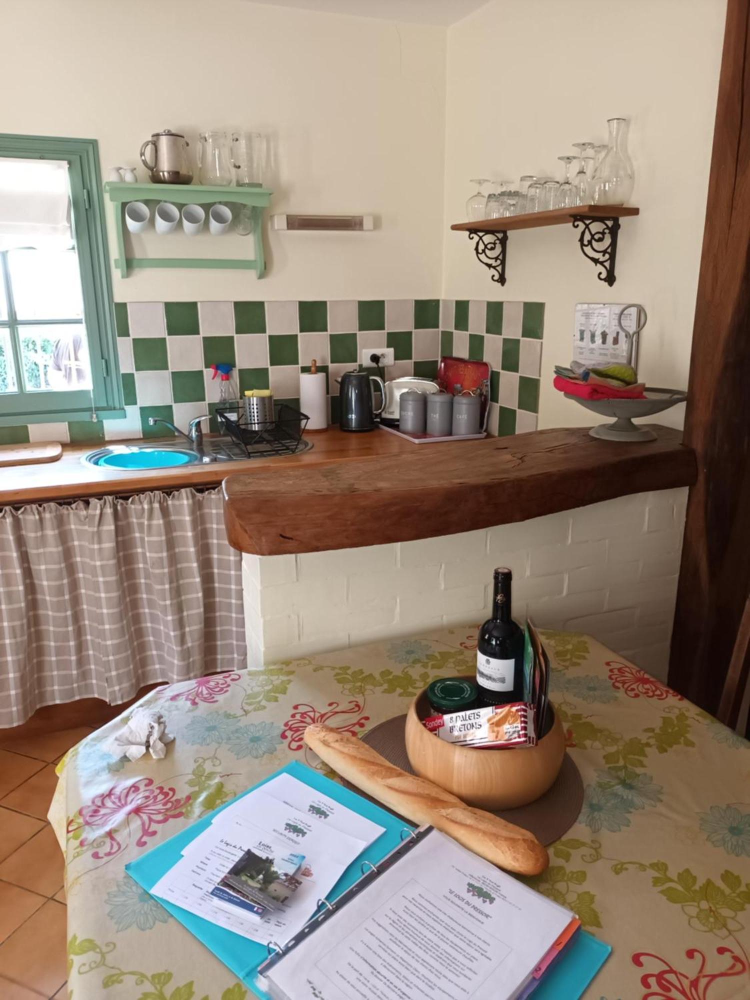 Le Logis Du Pressoir Self Catering Gites In Beautiful 18Th Century Estate In The Heart Of The Loire Valley With Heated Pool And Extensive Grounds. Les Bois-d'Anjou Chambre photo